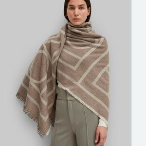 Elegant Tan and Cream Women's Shawl